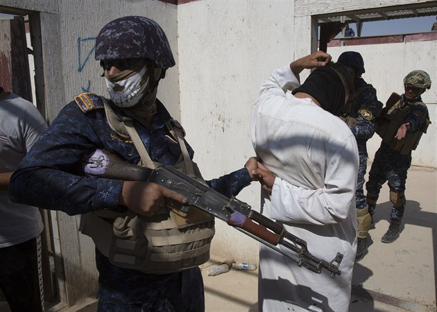 Výcvik iráckých bezpečnostních složek