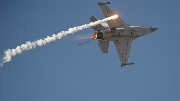 Dánský letoun F-16. Ilustrační foto.