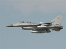 Letoun F-16 dnskho letectva na Dnech NATO v Ostrav