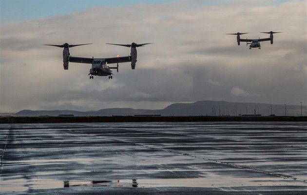 Americká námořní pěchota nacvičuje vylodění na Islandu