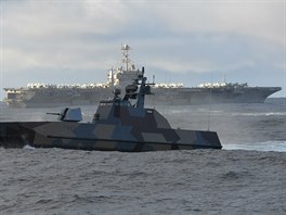 Cvien Trident Juncture 2018 v Norsku. Letadlov lo USS Harry S. Truman a...