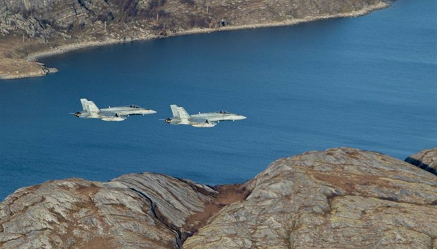 Kanadské stroje CF-18 na cvičení Trident Juncture v Norsku