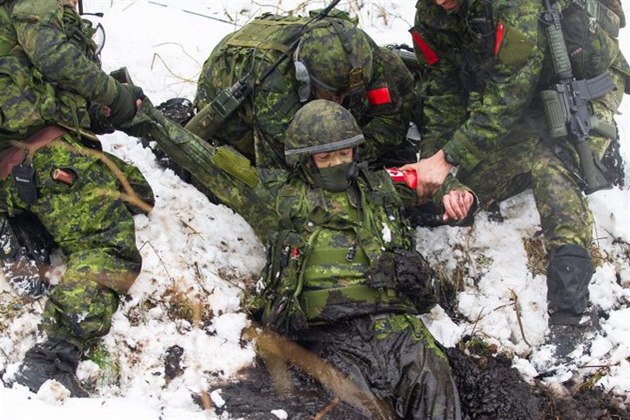 Kanadští vojáci na cvičení Trident Juncture v Norsku