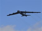 Americk bombardr B-52 na monovskm letiti