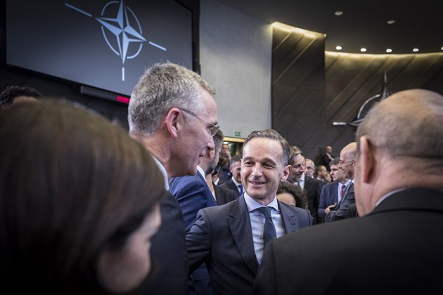 Německý ministr zahraničí Heiko Maas v centrále NATO