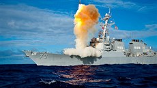 Odpálení antirakety SM-3  z amerického torpédoborce USS Hopper