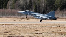 Jas-39 Gripen švédských vzdušných sil na cvičení Lion Effort ve švédském Ronneby