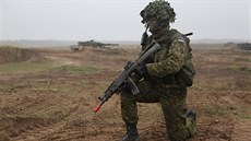 Estonské jednotky během cvičení NATO v Polsku