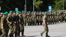Příprava na slavnostní vojenskou přísahu ve Vyškově. Po šestitýdenním výcviku...