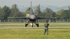 Letoun F-16 řeckého Zeus Demo Team