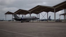 Kvůli hurikánu Michael byly letouny F-35 přesunuty z Floridy na základnu...