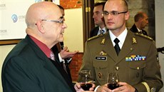 eský velvyslanec v Estonsku Alexandr Langer a velitel Centra Ilmar Tamm v