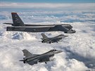 Belgick stroje F-16 doprovzej americk bombardr B-52
