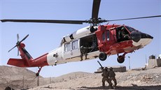 Vrtulník Black Hawk pozorovatelské mise MFO na Sinaji