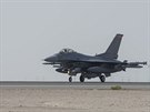 Letoun F-16 americkho letectva pevelen kvli napt na Blzkm vchod do...