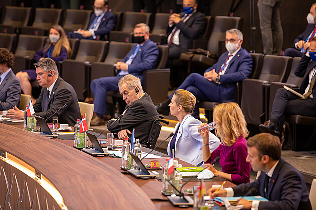 Český prezident Miloš Zeman na summitu NATO 2021 v Bruselu