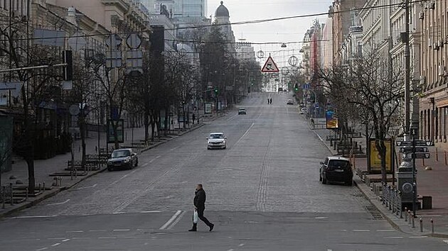 Ulice Kyjeva druhý den ruské invaze (25. února 2022)