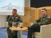 Američtí piloti C-5M Super Galaxy na Dnech NATO 2022 (16. září 2022)