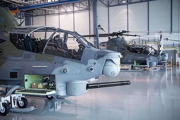 Nové vrtulníky Viper na základně v Náměšti nad Oslavou
