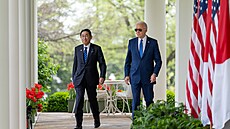 Japonský prémiér Fumio Kiida s americkým prezidentem Joem Bidenem.