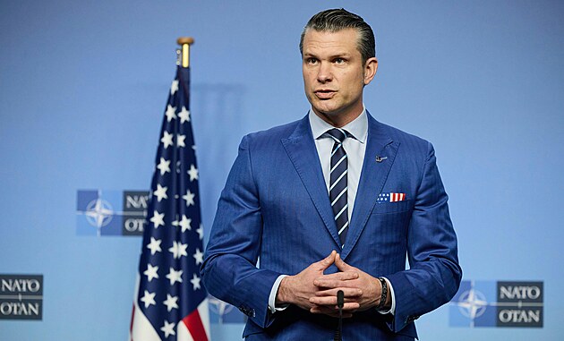 Americký ministr obrany Pete Hegseth