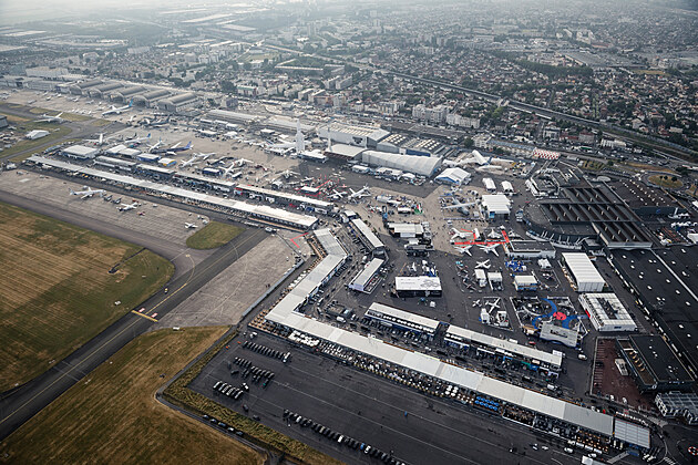 Paris Air Show na letiti Le Bourget