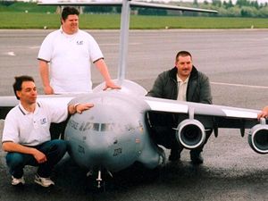 RC model Globemaster 8