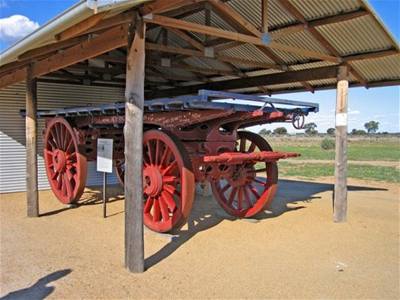 �vehla - Austr�lie - �irok� cesty 1