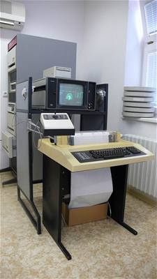 PDP počítač 2