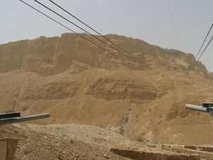 Přes tábor A vzhůru na Masadu