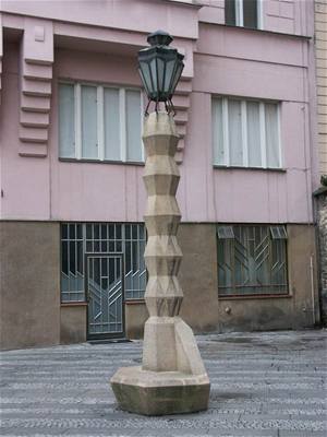 Emil Králíček - lampa na Jungmannově náměstí 1