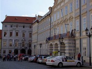 Lichtenštejnský a Hartigovský palác