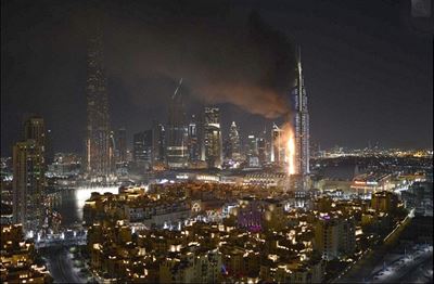 Por hotelu Adresse v blzkosti Burd Chalfa (Dubaj 2016)