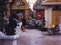 Bangkok - v areálu svatyně sedícího Buddhy