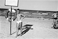 Pláž Mamaia, autor u Salvare, 1956