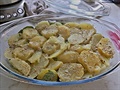 Zapeené brambory s mangoldem a sýrem, u hotové