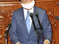 Ministr Taró Aso v parlamentu