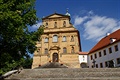 Poutní kostel na vrchu Mariahilfberg nad Ambergem. Night a velká prázdninová...