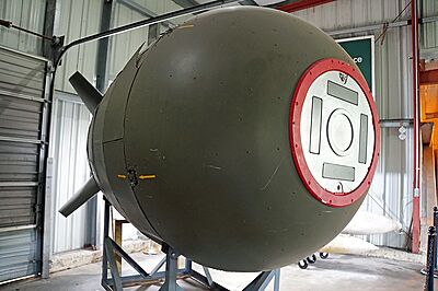 atomov bomba 1