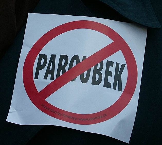 Dost bylo Paroubka 12