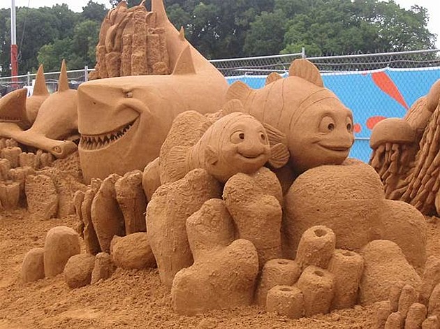 Sand Sculpturing 2
