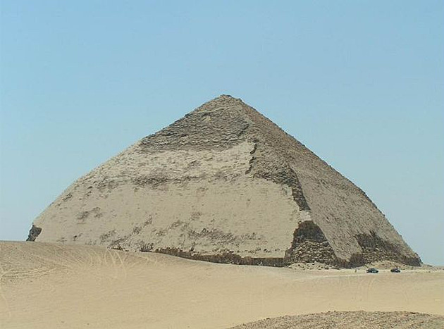 pyramida Dah�úr