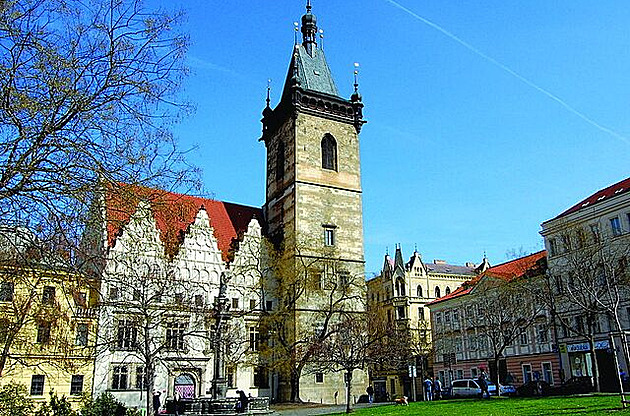 02 Novom�stská radnice