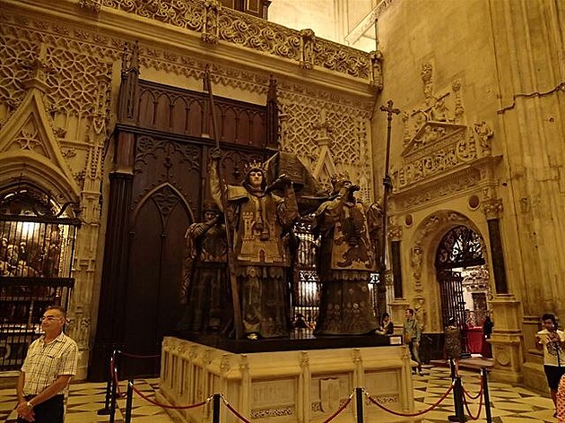 38 Hrobka Krytofa Kolumba (Sevilla)