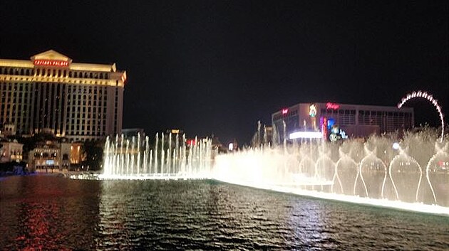 Las Vegas, fontána u hotelu Bellagio