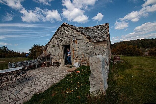 Zabydlujeme se. Dovolená ve Francouzském stedohoí.