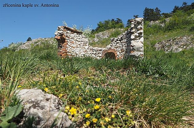 Zícenina kaple sv. Antonína, Pálava. Duben 2018