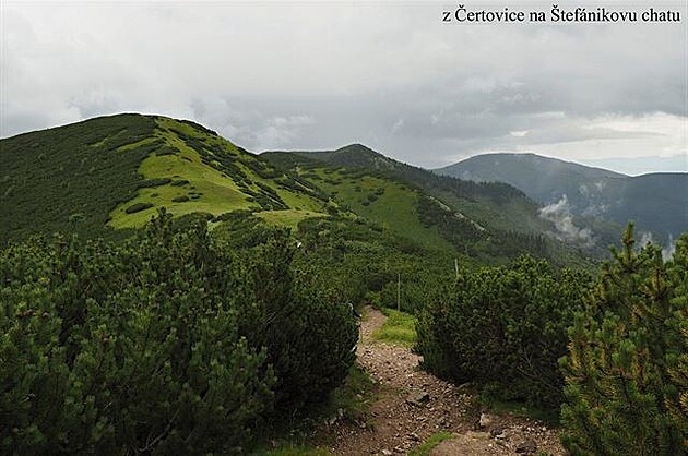 Z ertovice na tefánikovu chatu. Nízké Tatry, erven 2018