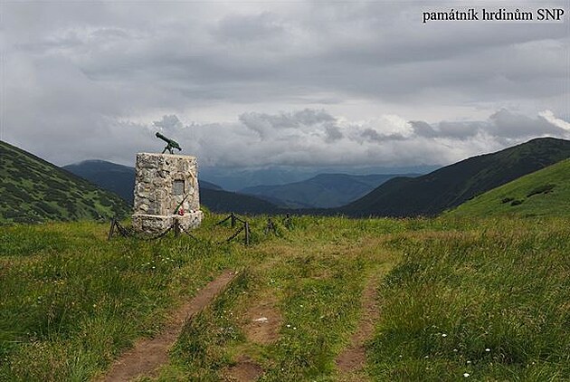 Památník hrdinm SNP. Nízké Tatry, erven 2018