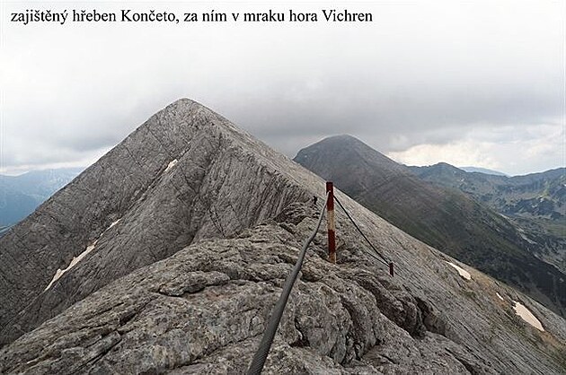 Zajitný heben Koneto, za ním v mraku hora Vichren